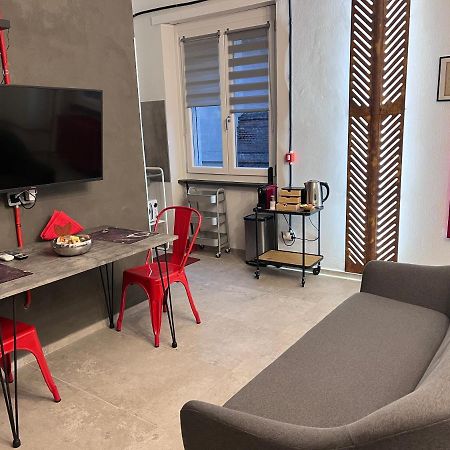 Minardi Apartments Верчели Екстериор снимка