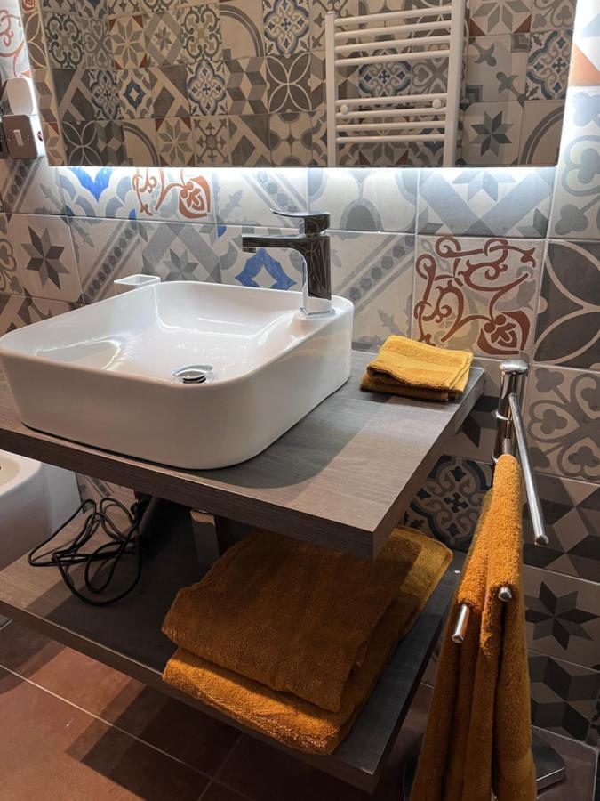 Minardi Apartments Верчели Екстериор снимка