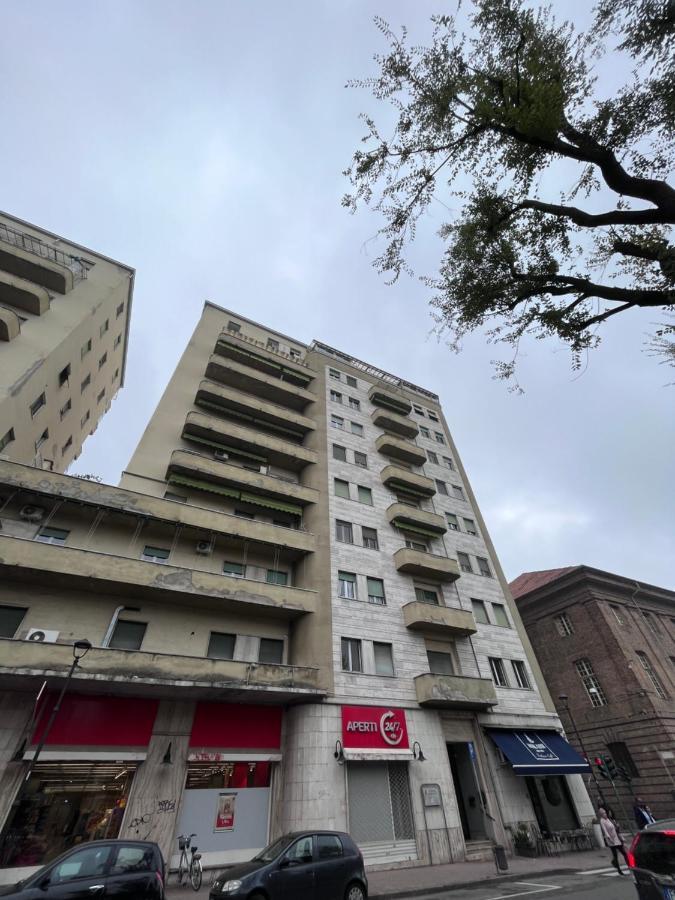 Minardi Apartments Верчели Екстериор снимка