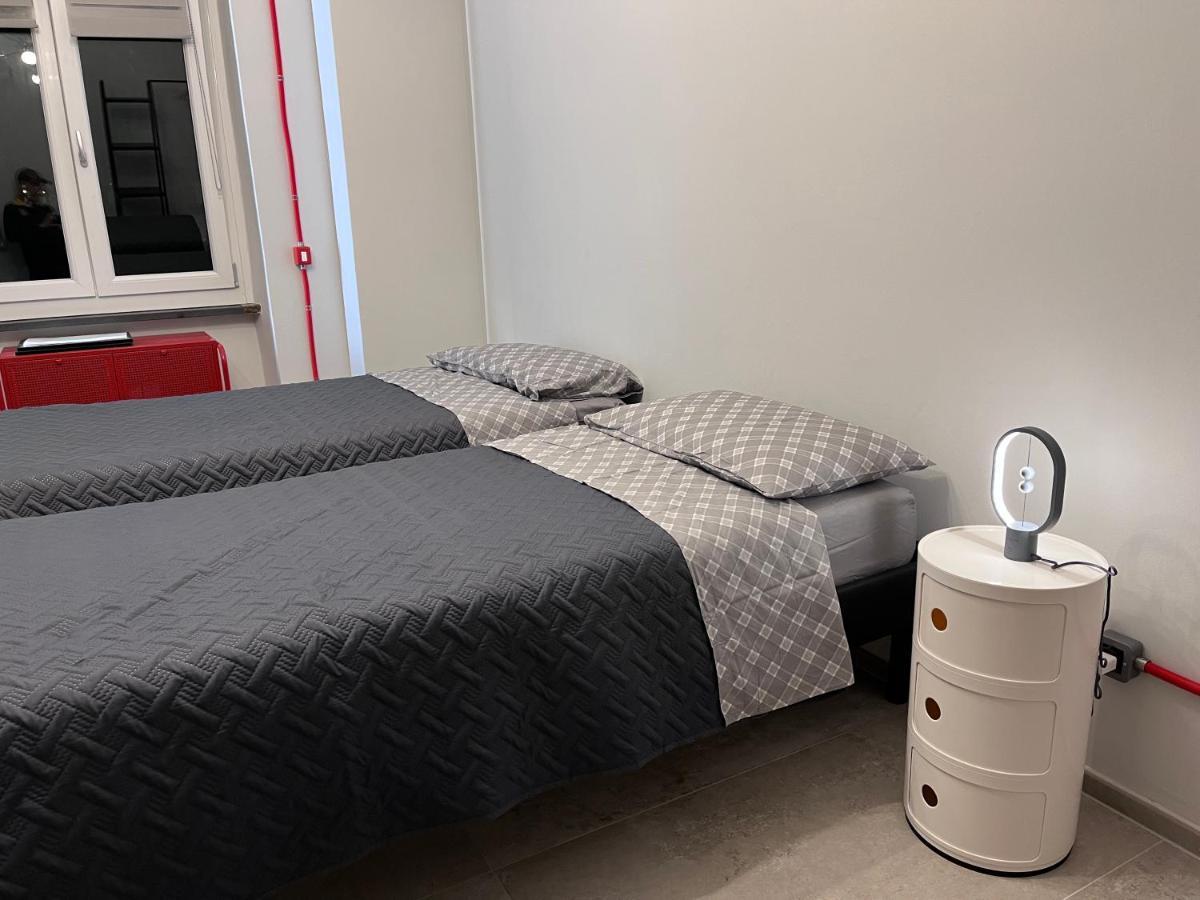 Minardi Apartments Верчели Екстериор снимка